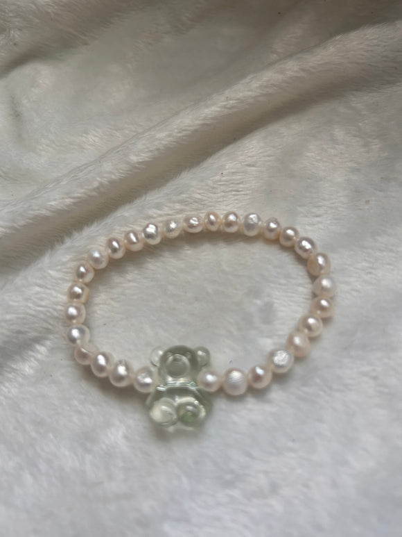 Teddy pearl bracelet