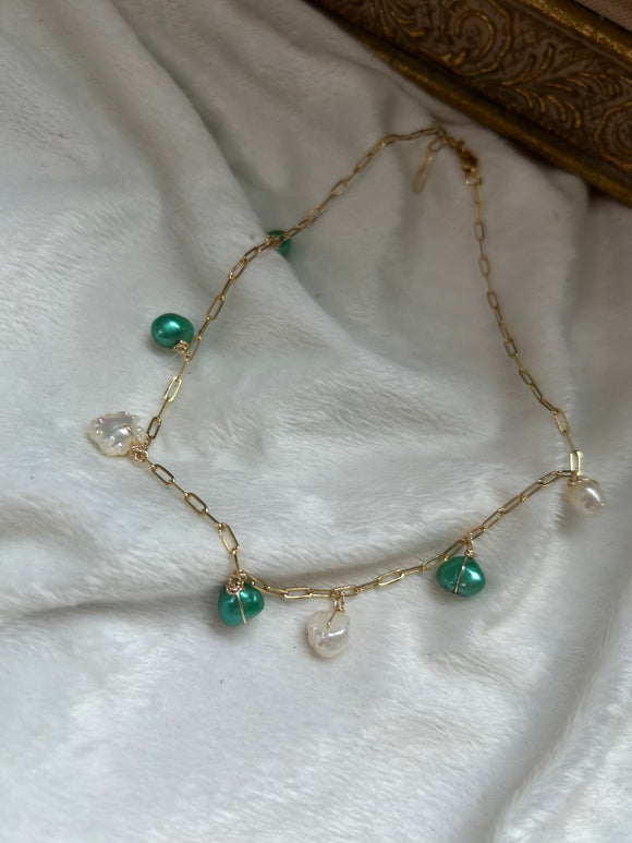 Yarit necklace