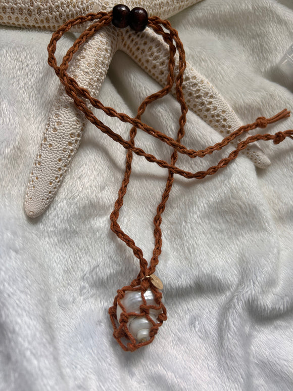 Mermaid shell necklace