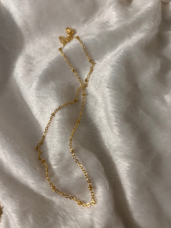 Dainty satellite chain