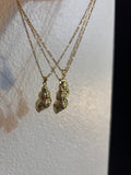 The shell necklace