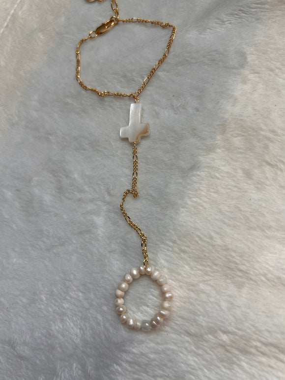 Holly handchain