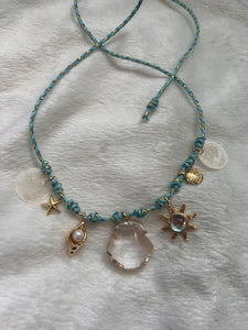 Agua salada choker