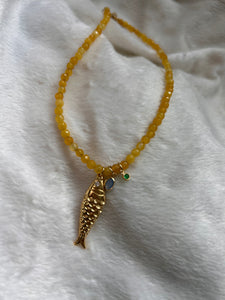Yellow jade choker