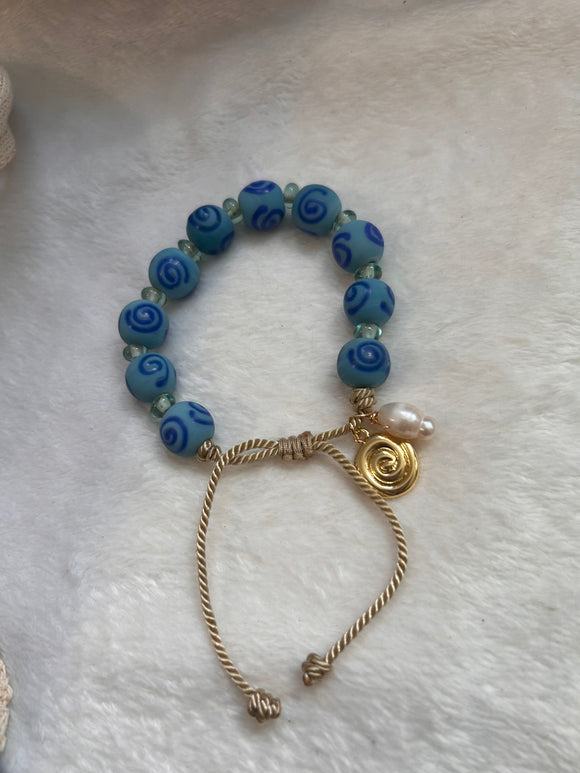 Spiral bracelet