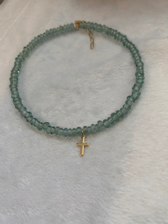Cross cuff choker