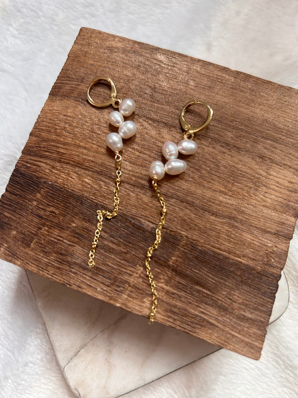 OofK pearly earrings