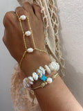 Fabiola handchain
