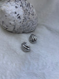 $10 earrings