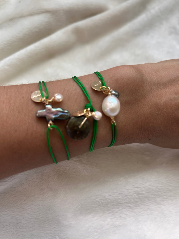Pearly green bracelet