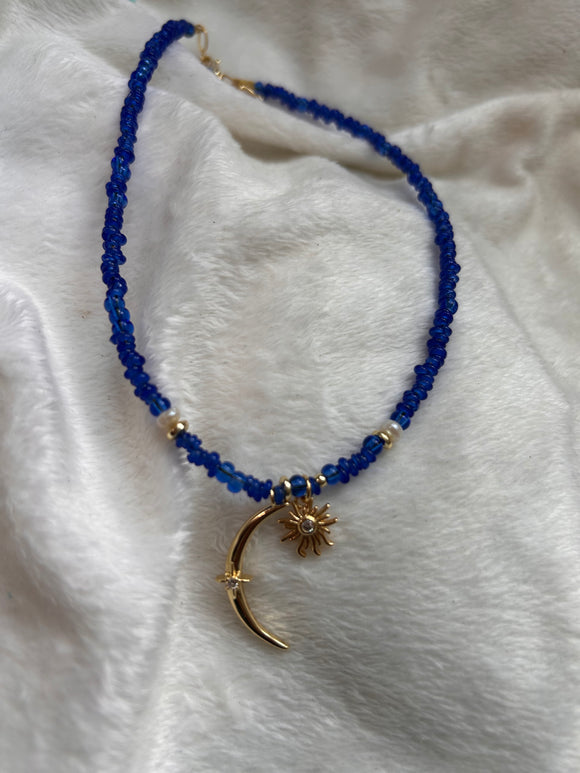 Blue moon choker