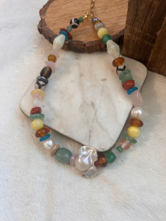 Oof stones necklace