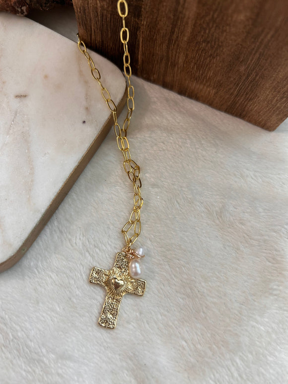 Cross short necklace