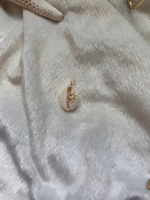 Sun shell charm