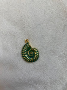 Aqua shell charm