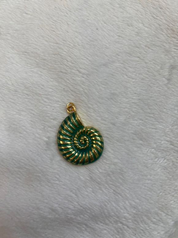 Aqua shell charm