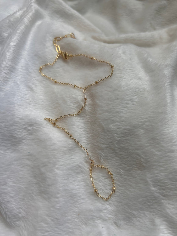 Satellite hand chain