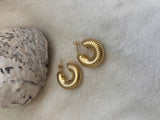 $10 earrings