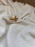 Chunky cross ring