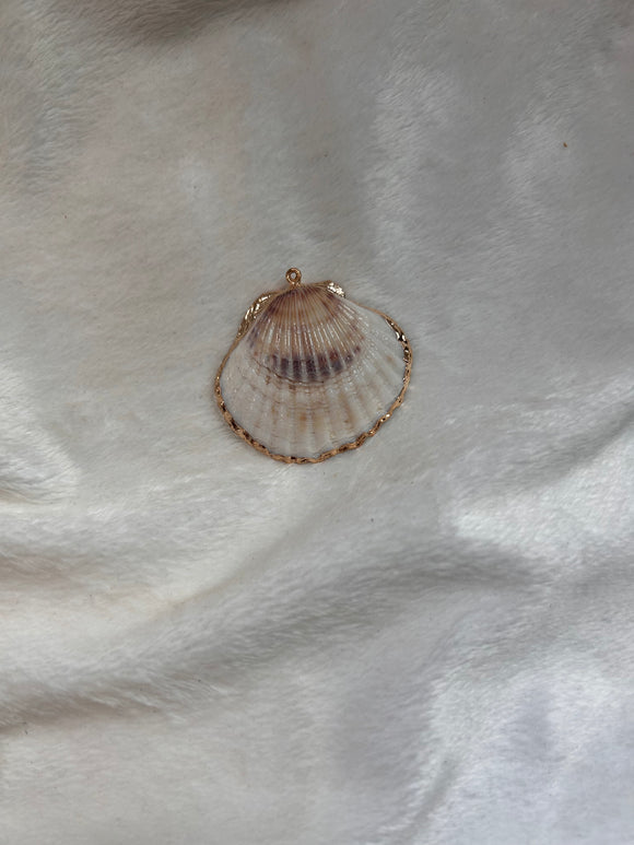 Chunky Shell charm