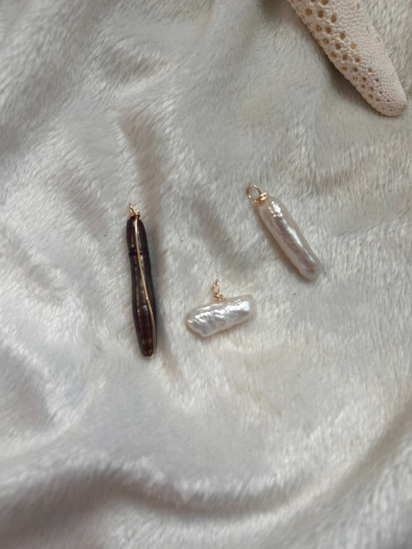 Freshwater pearls charms 1