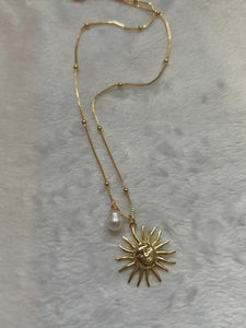 Solecito necklace