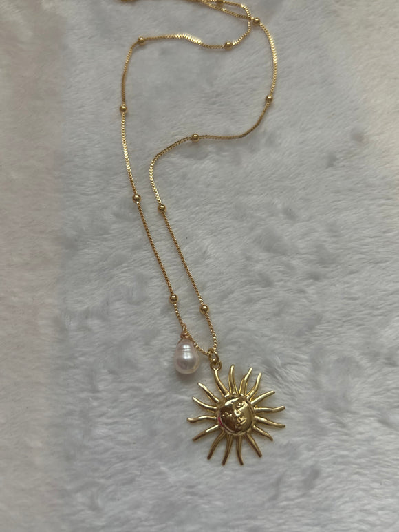 Solecito necklace