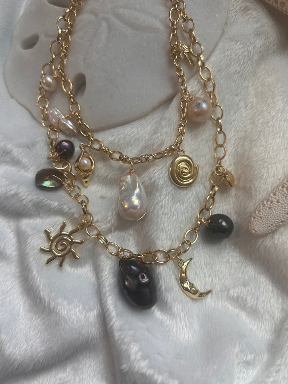 Baroque charm necklace