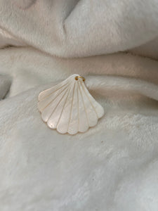 Chunky nacre shell