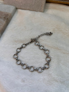 Silver circles bracelet