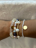 Elastic pearls bracelets